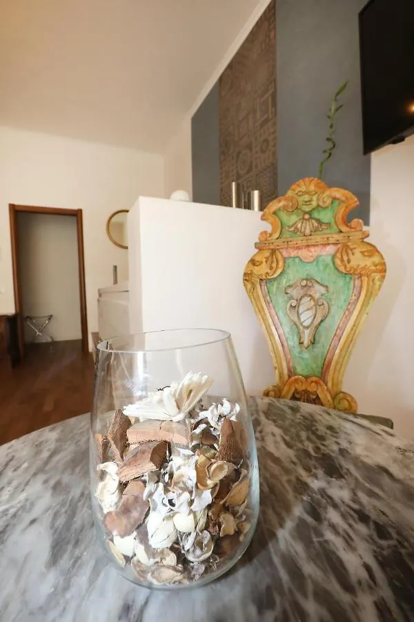 Unique Luxury Apartment And Rooms 罗马
